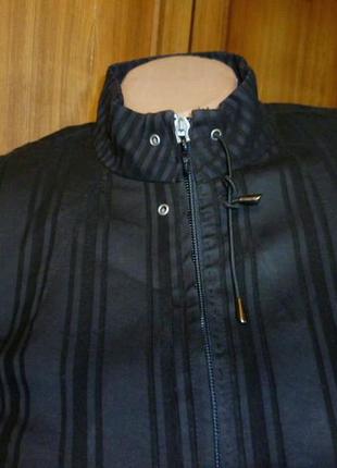 Легкая куртка-рубашка жакет blue les gopains на молнии черная,натуральная2 фото