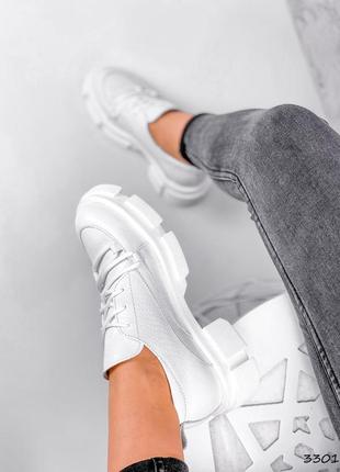 Жіночі білі натуральні шкіряні туфлі на шнурках шнурівці товстій підошві шкіра білі шкіряні туфлі шнуровці10 фото