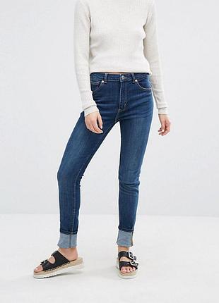 Зауженные джинсы р.27 monki скинни s-m