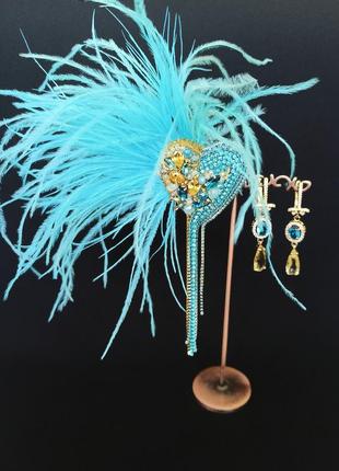 Набор украшений сине-желтого цвета, брошь сердце с перьями и серьги оригинальный подарок на любой пр