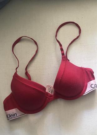 Бюстик calvin klein 70а