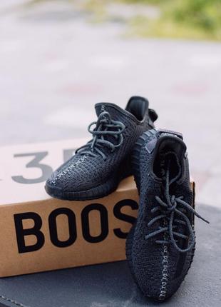 Кроссовки женские adidas yeezy boost 350 v2 black повністю рефлективні адидас6 фото