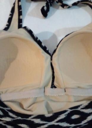 Гарний купальник jjb benson