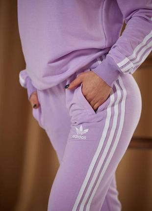 Женский спортивный костюм adidas свитшот и штаны сиреневый адидас3 фото