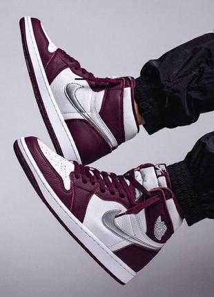 Nike jordan 1 retro og bordeaux новинка женские высокие бордовые кроссовки найк джордан весна лето осень жіночі бордові трендові кросівки демісезон2 фото