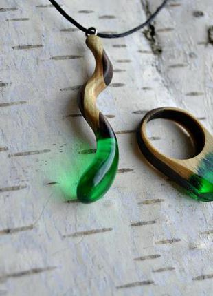 Комплект прикрас: намисто і кільце, ручна робота