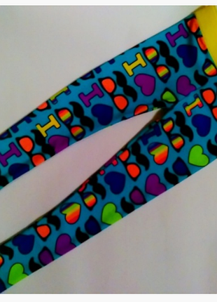 Стильные яркие лосины