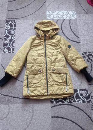 Жіноча демісезонна куртка