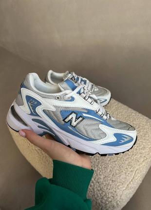 New balance 725 blue новинка nb женские голубые серебоистые кроссовки беланс тренд весна лето осень демісезон жіночі круті блакитні кросівки7 фото