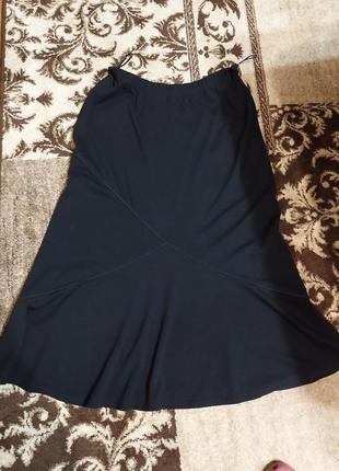 Юбка  красивая  64 размер