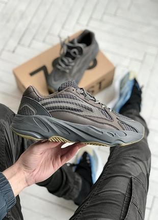 Мужские кроссовки adidas yeezy boost 700 brown 40-41-42-44