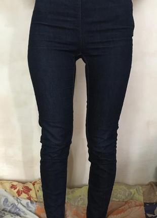 Женские стрейчевые джинсы zara. размер м.1 фото