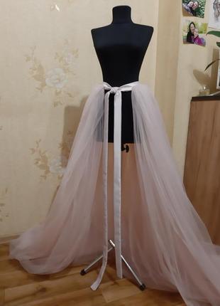 Ніжний шлейф сукні 🌸