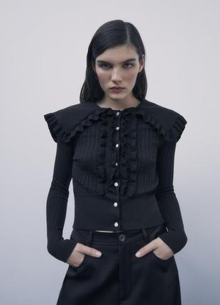 Zara дуже красивий кардиган перфорація комірець