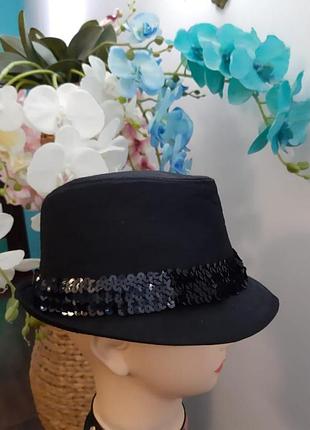 Шляпа с пайетками clockhouse c&a