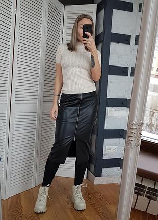 Юбка миди кожзам с металлической молнией впереди