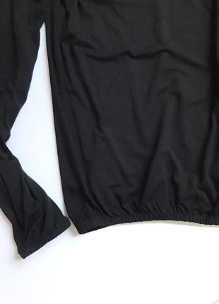 Базовая чёрная блузочка с резиной на манжете и поясе вискоза4 фото