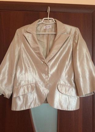 Пиджак женский стильный дизайн