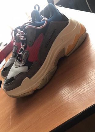 Кросівки balenciaga triple s2 фото