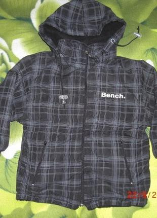 Фірмова курточка демісезонна bench