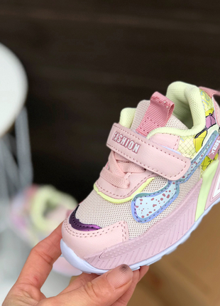 Детские кроссовки 2