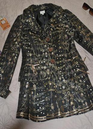 Костюм шикарного якості