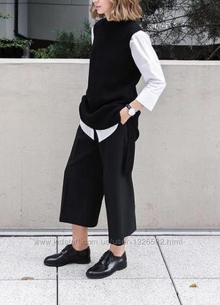 Чорная желетка