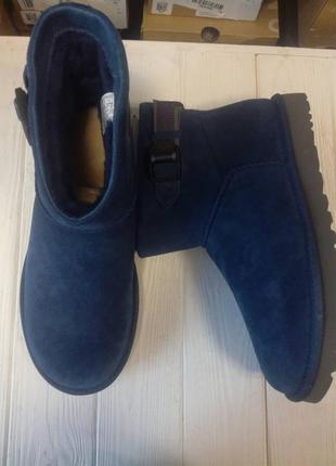 Продам новые зимние ботинки угги ugg m classic mini strap 3