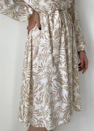 Красивое женское платье в актуальный принт2 фото