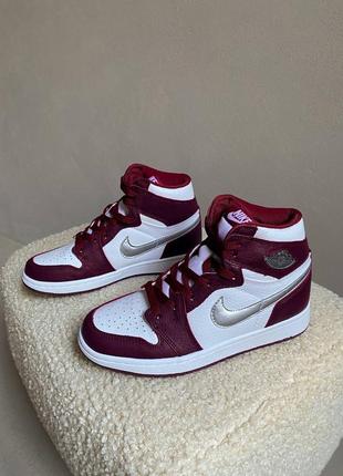 Nike jordan 1 retro og bordeaux новинка женские высокие бордовые кроссовки найк джордан весна лето осень жіночі бордові трендові кросівки демісезон1 фото