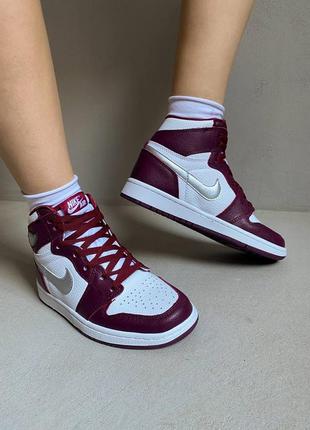 Nike jordan 1 retro og bordeaux новинка женские высокие бордовые кроссовки найк джордан весна лето осень жіночі бордові трендові кросівки демісезон6 фото