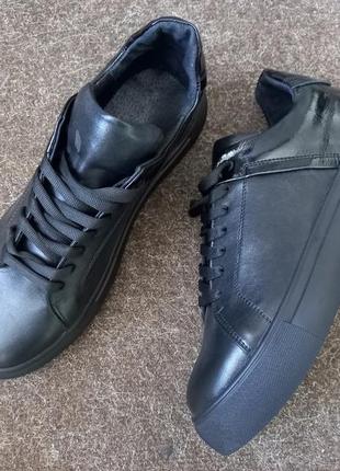 Кожаные кеды