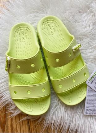 Шлепки слайды лайм  classic crocs sandal lime zest2 фото