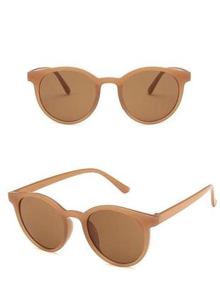 Знижка! стильні окуляри в оправі кольору мокко