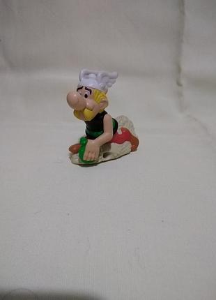 Игрушка mcdonald's 3