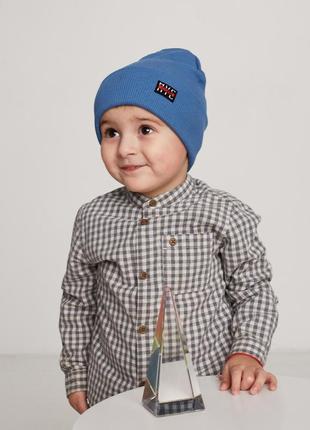 Нова шапка з відворотом