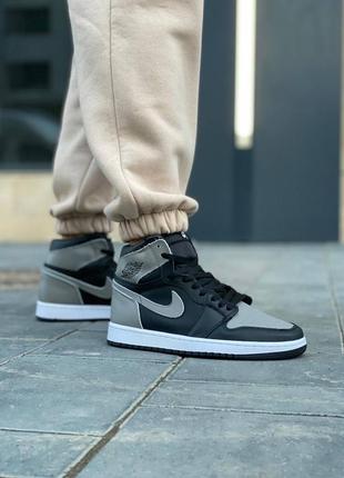 Nike air jordan retro 1 black grey новинка женские высокие кроссовки найк джордан черные весна лето осень жіночі сірі чорні кросівки6 фото