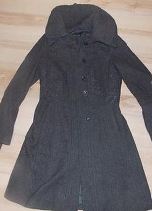 Пальто шерстяное