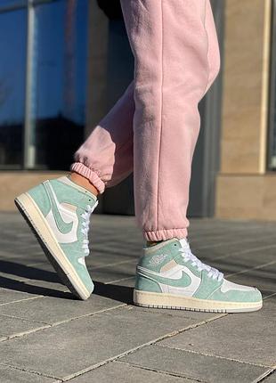 Nike air jordan retro 1 turbo green новинка женские высокие бирюзовые кроссовки натуральная замша найк джордан весна лето осень бірюзові кросівки2 фото