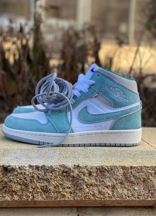 Nike air jordan retro 1 turbo green новинка женские высокие бирюзовые кроссовки натуральная замша найк джордан весна лето осень бірюзові кросівки