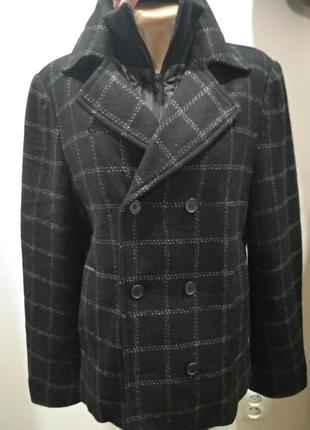 Мужская куртка у утеплением clockhouse c&a