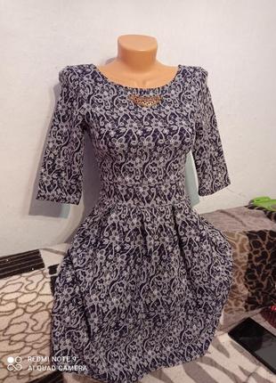 Платье очень красивое