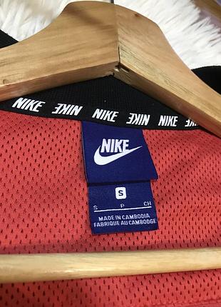 Оригінальний бомбер від nike 7