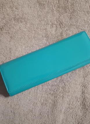 Шикарный лаковый клатч