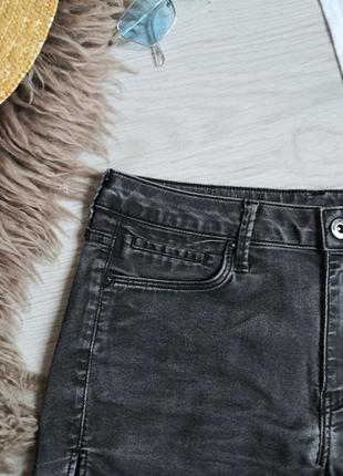 Серые стрейчевые винтажные джинсовые шорты на высокой посадке9 фото