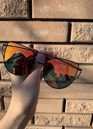 Солнцезащитные очки в наличии2 фото