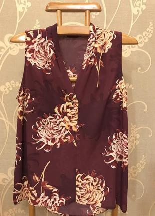 Очень красивая и стильная брендовая блузка в цветах 20.