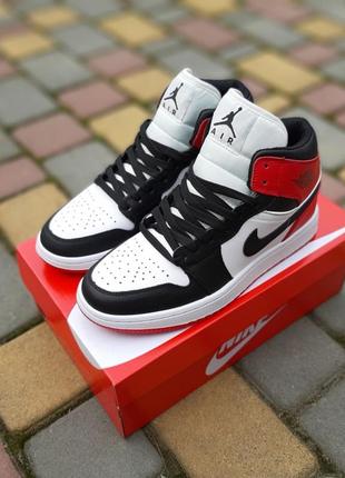 Чоловічі кросівки nike air jordan 1 білі з чорним і червоним smb