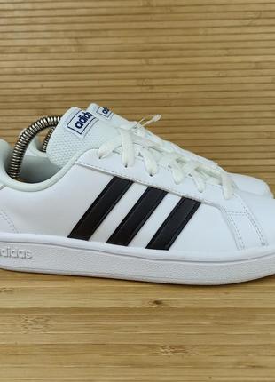 Кроссовки  adidas grand court base