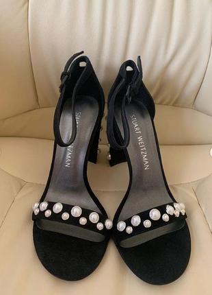 Босоніжки жіночі stuart weitzman (стюарт вайцман) morepearls чорні замшеві з перлинами в наявності9 фото